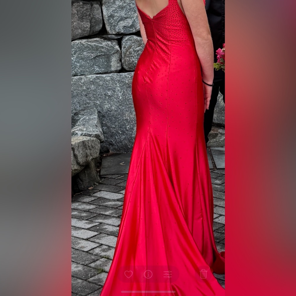 Chic Red Dress with Sleek Design